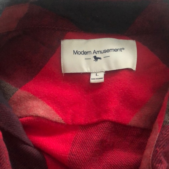 Shirt - Picture 3 of 4